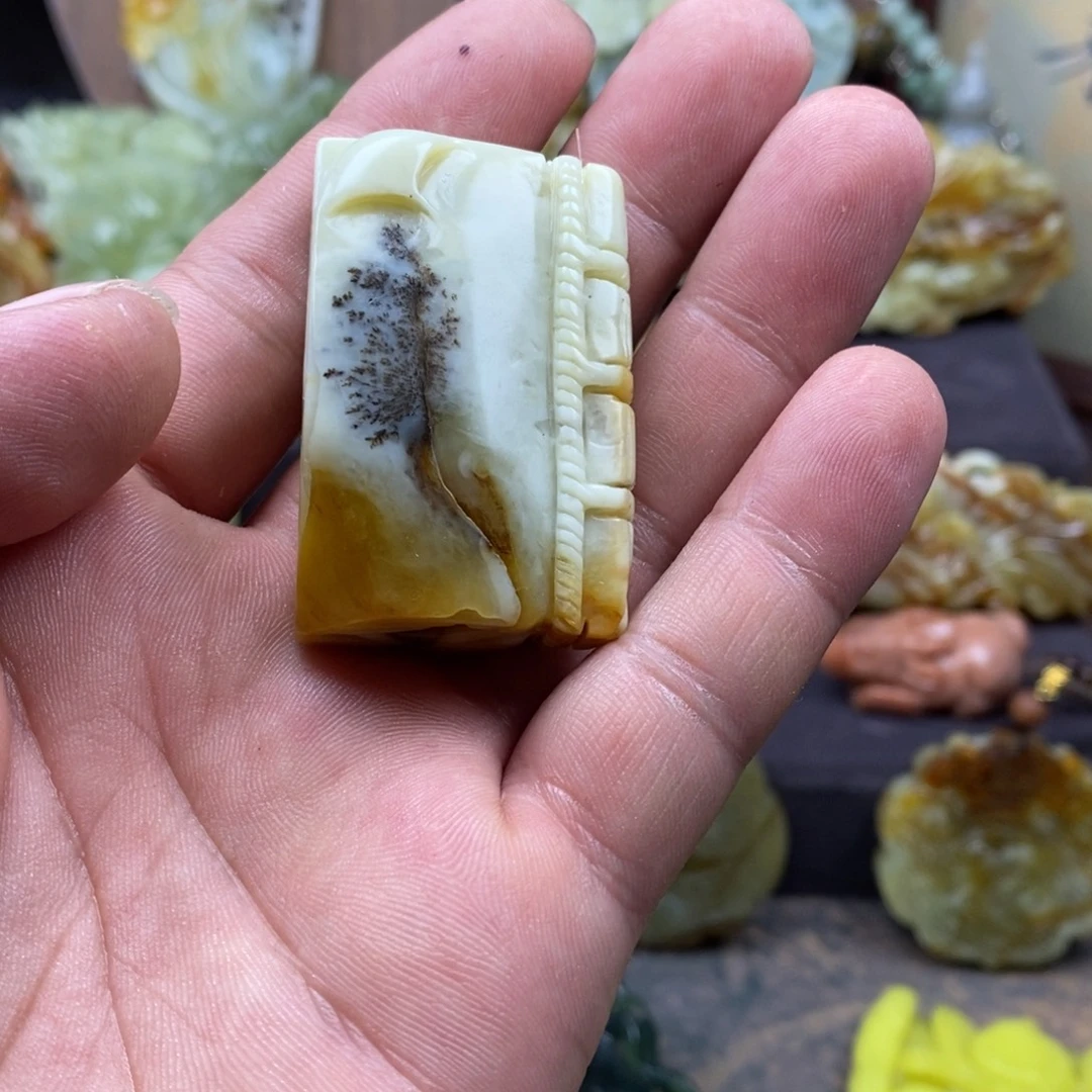 蛇纹石玉未镶嵌吊坠(不含链)