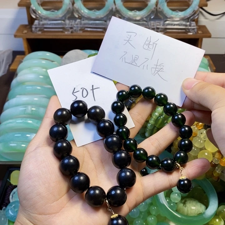 蛇纹石玉未镶嵌手镯阿*