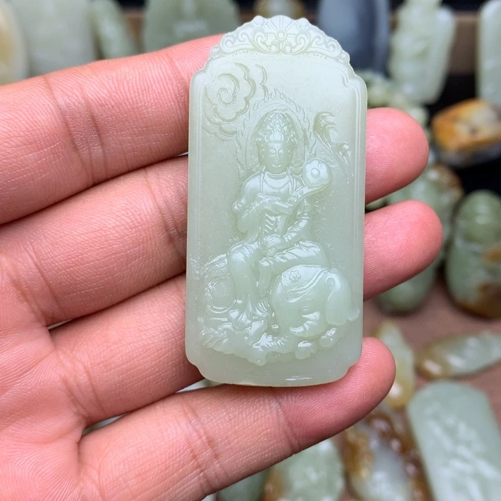 和田玉（糖玉）未镶嵌颈饰