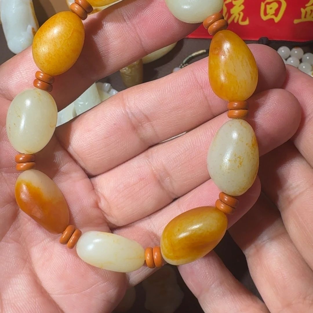 阿***晨和田玉未镶嵌挂件