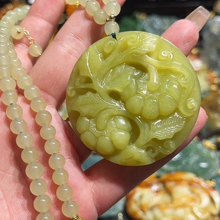 岫玉未镶嵌毛衣链