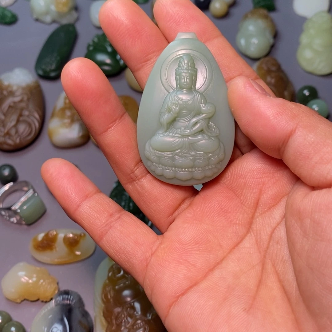 和田玉颈饰未镶嵌