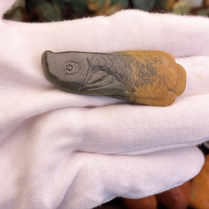 岫岩河磨玉（透闪石质玉）未镶嵌颈饰