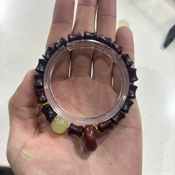 Z21紫檀卡0.8cm单圈手串