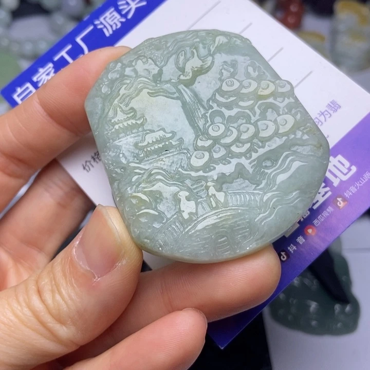 翡翠颈饰未镶嵌翡翠