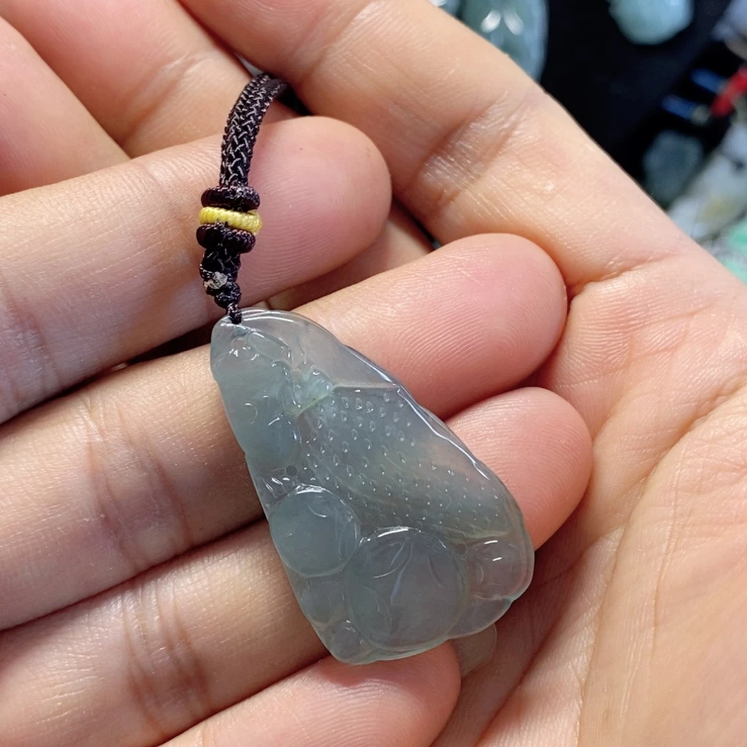 梧***雨颈饰未镶嵌翡翠天然缅甸翡翠A货生意兴隆吊坠