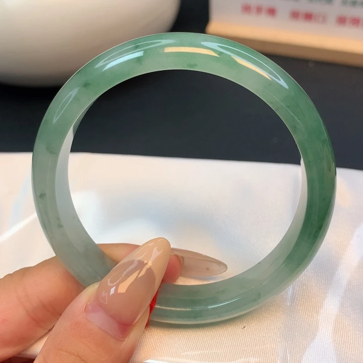 未镶嵌手镯翡翠02