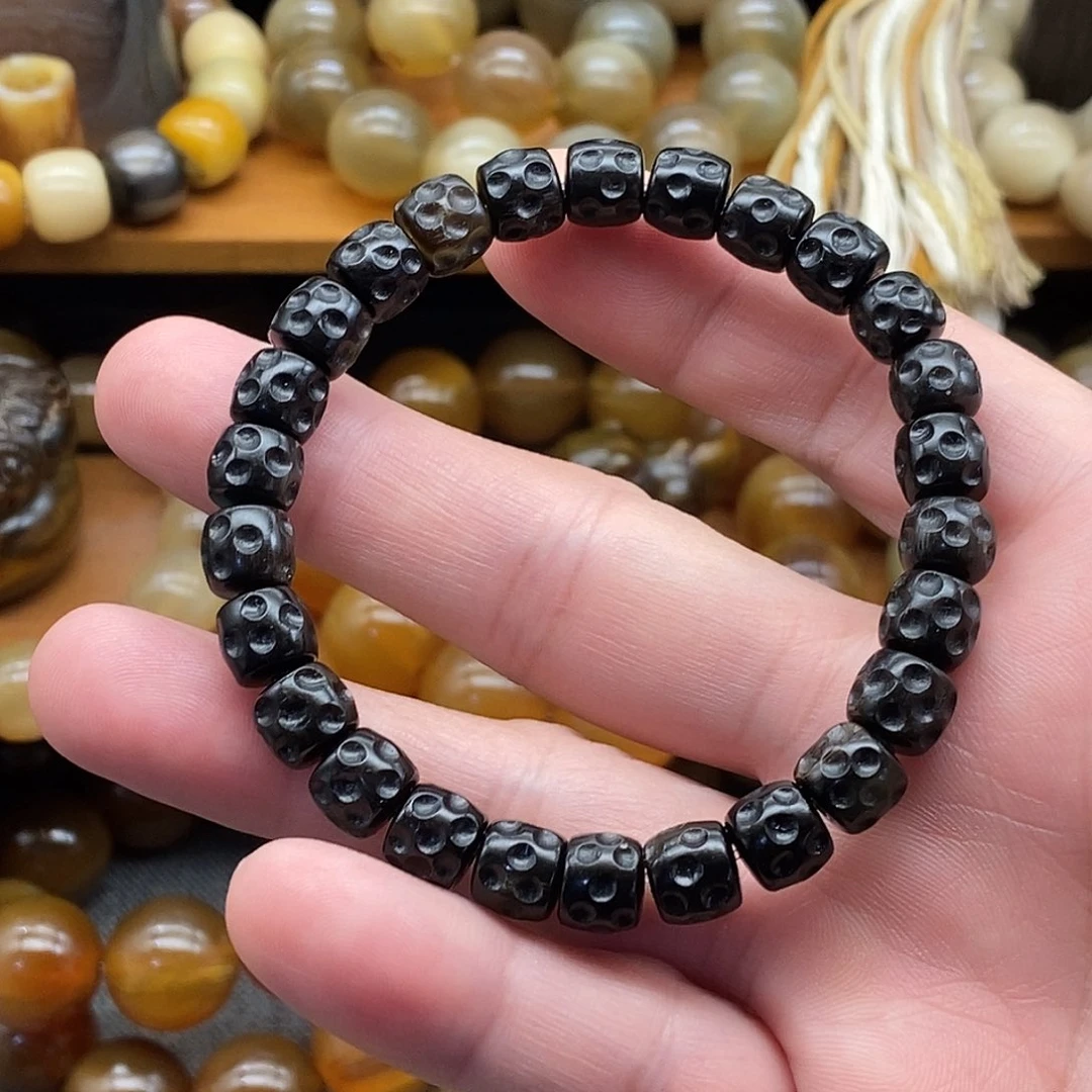 布艺非金属马蹄子8mm无相手串