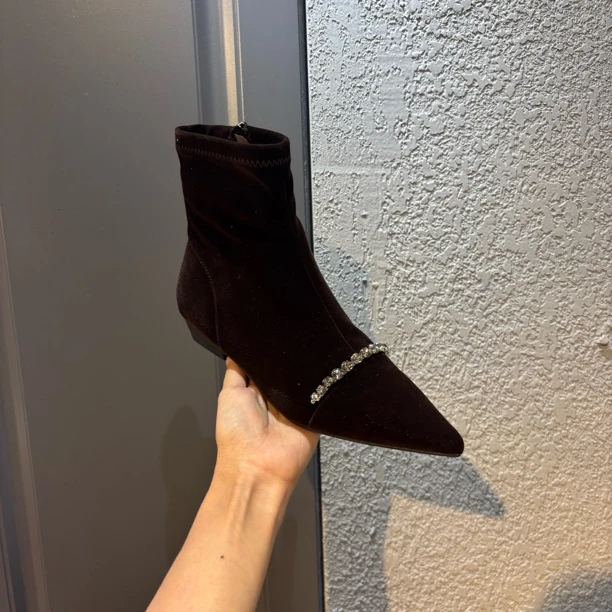 708-2透气风格短筒粗跟耐磨胶粘尖头靴法式黑色短靴百搭