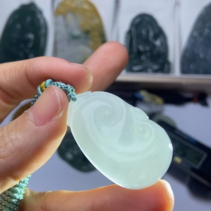 翡翠未镶嵌挂件翡翠