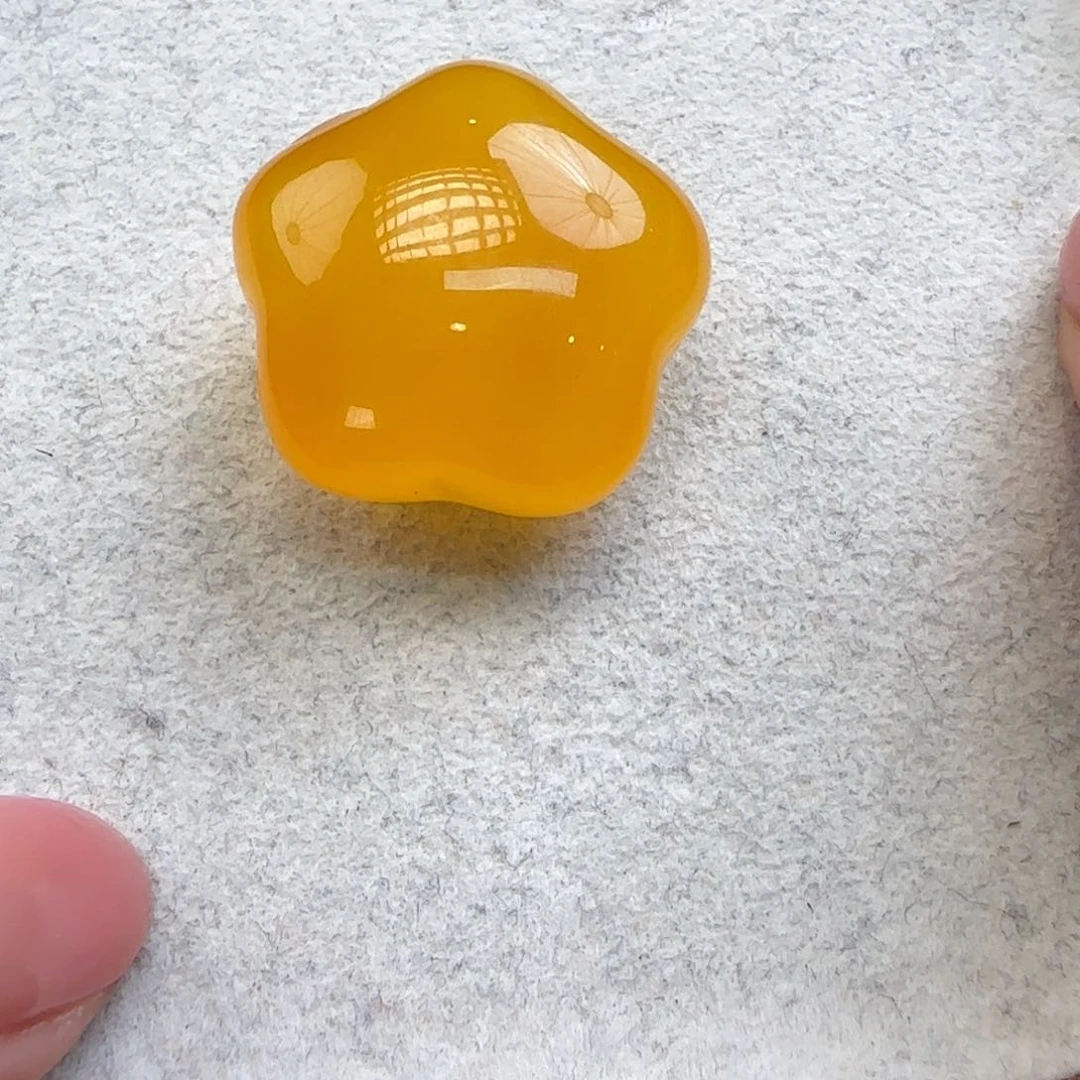 琥珀颈饰未镶嵌琥珀