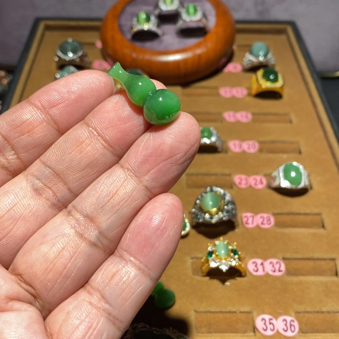 和田玉未镶嵌珠宝半成品