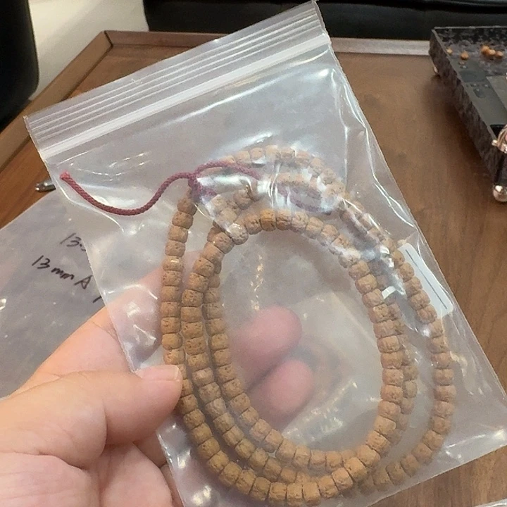 唐***鸭金刚菩提吊坠好喜欢你这个造型诶小女孩真的