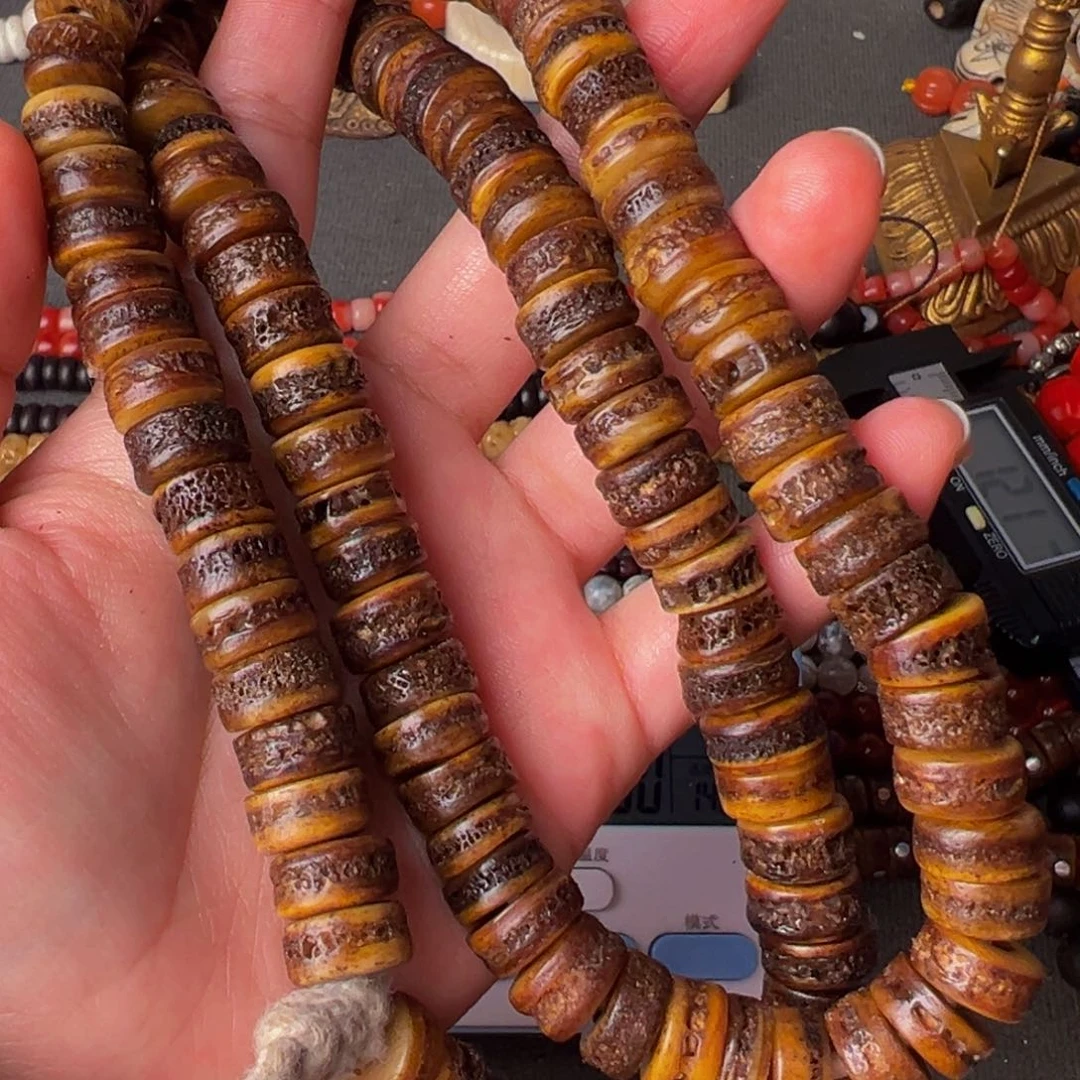 非洲紫檀（红花梨）吴**?