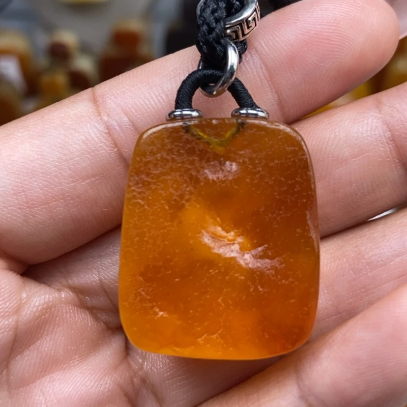 【闪购商品】琥珀颈饰未镶嵌