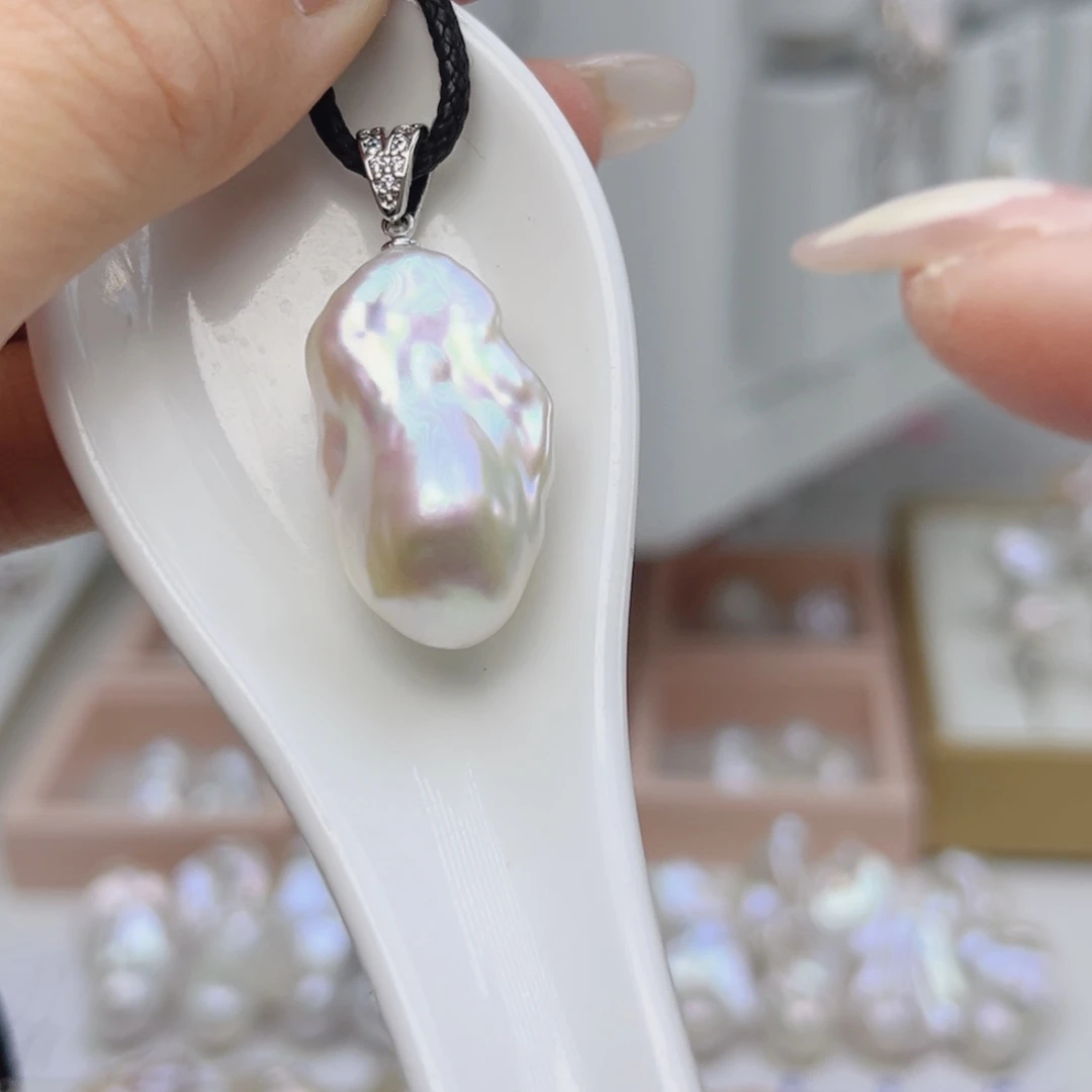 颈饰未镶嵌淡水珍珠