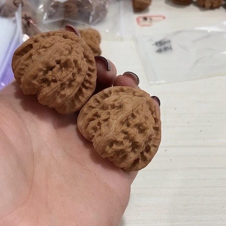吊坠文玩核桃44三角白