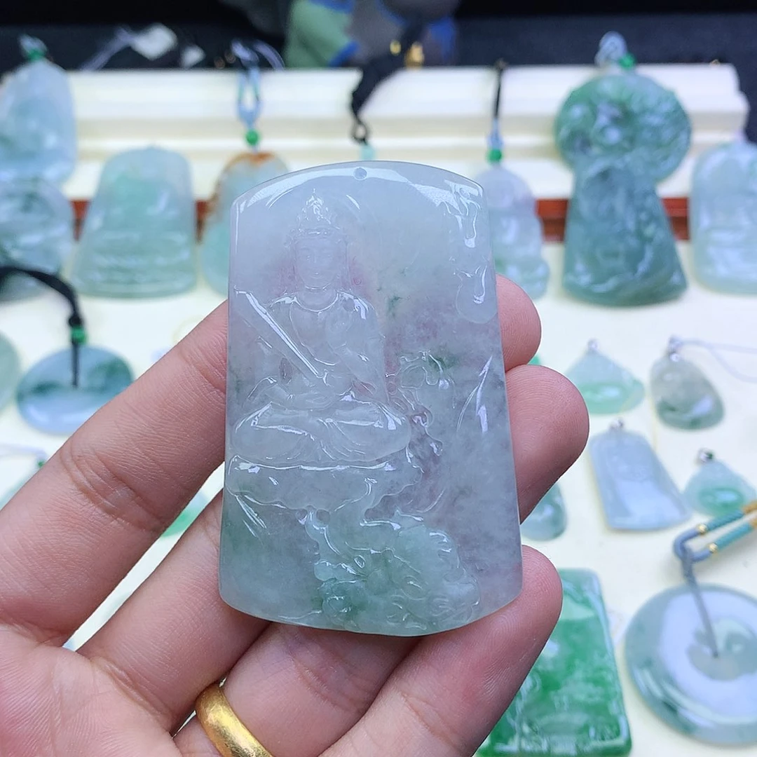 翡翠颈饰未镶嵌吊坠