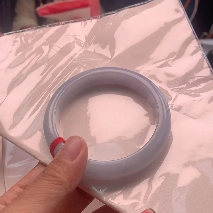 温***初翡翠未镶嵌颈饰天然翡翠A货