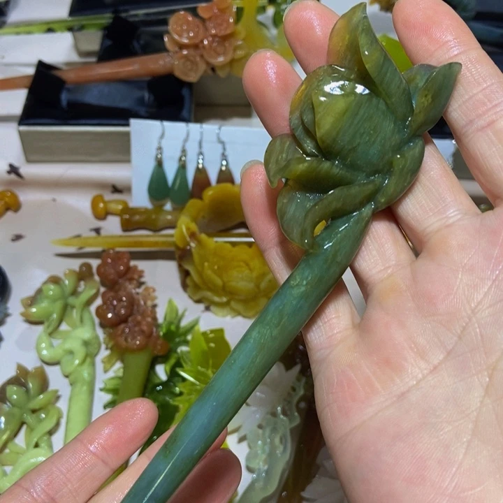 蛇纹石玉发簪未镶嵌