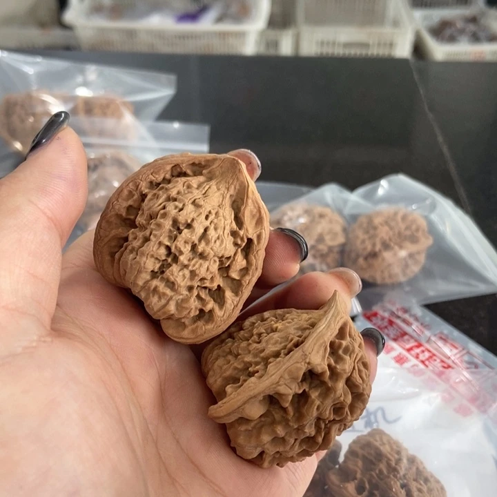 吊坠文玩核桃官蛇瑕疵