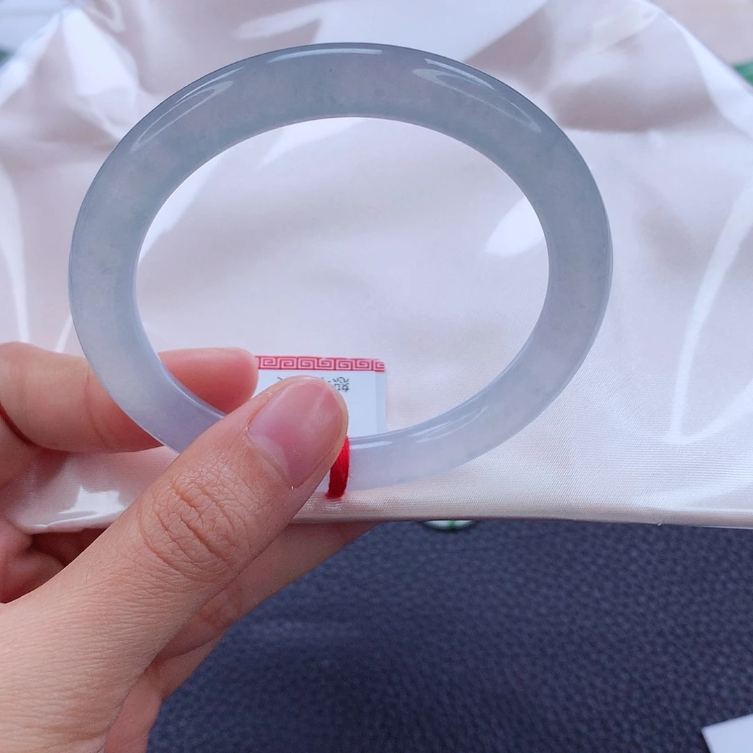 未镶嵌手镯翡翠55.5 冰 透 润 美人条