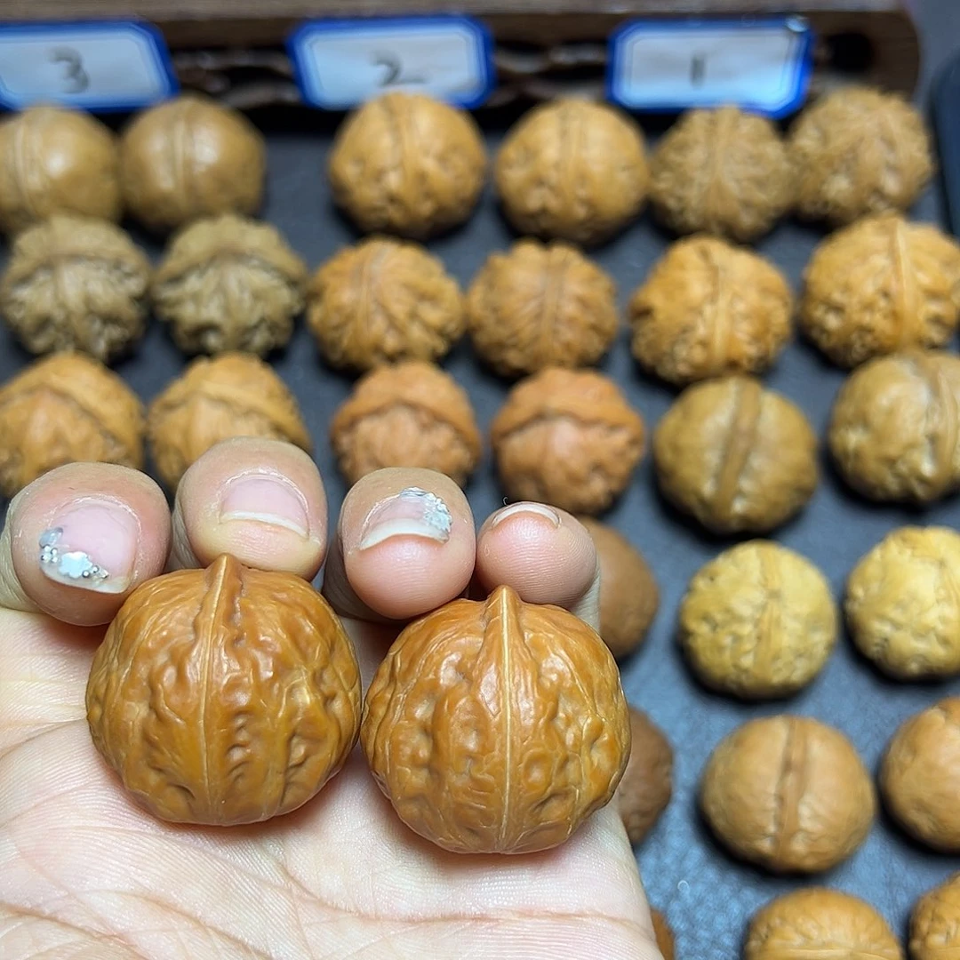 文玩核桃吊坠胖头陀29