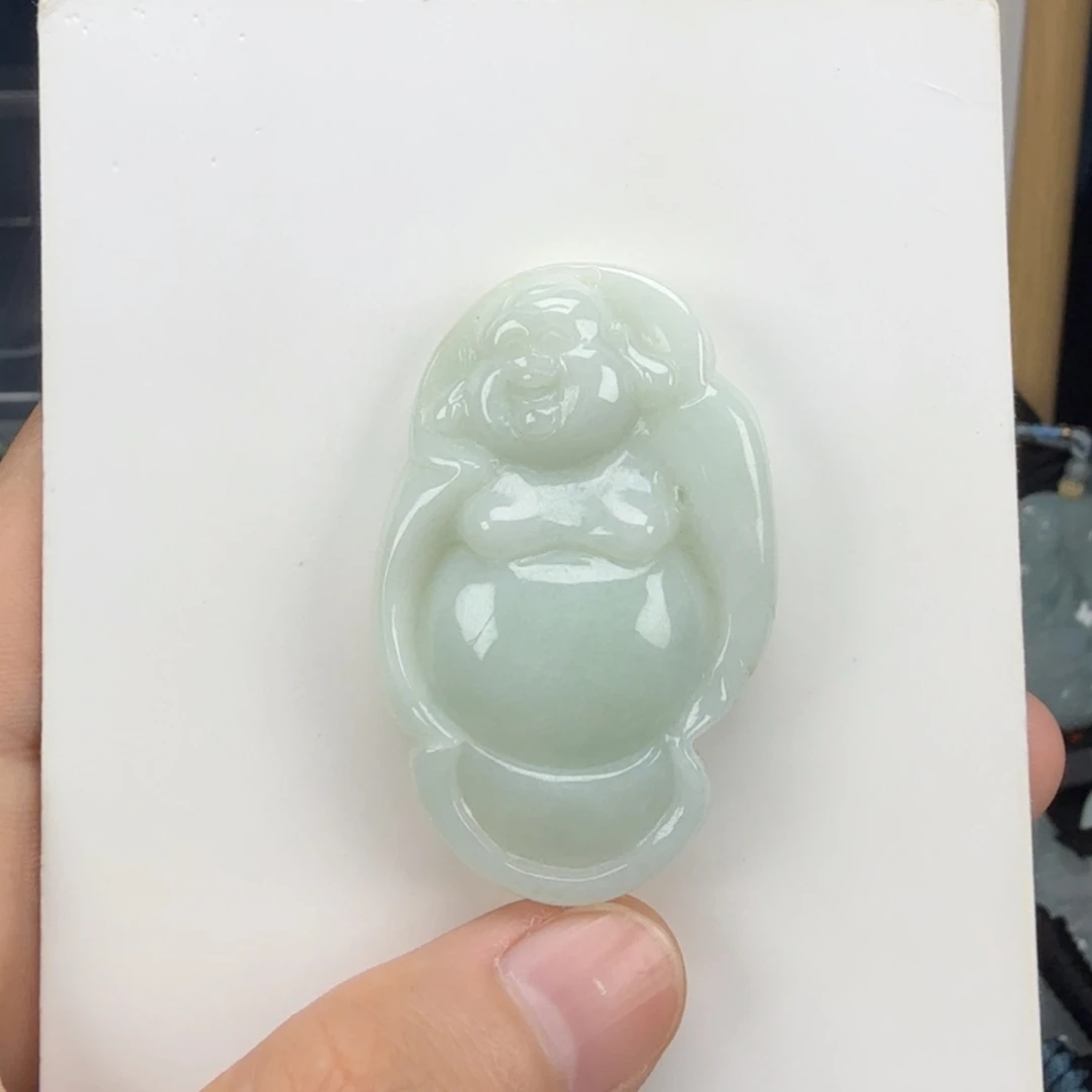 翡翠挂件未镶嵌翡翠