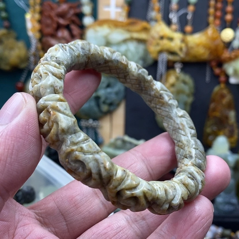 【闪购商品】蛇纹石玉未镶嵌手镯