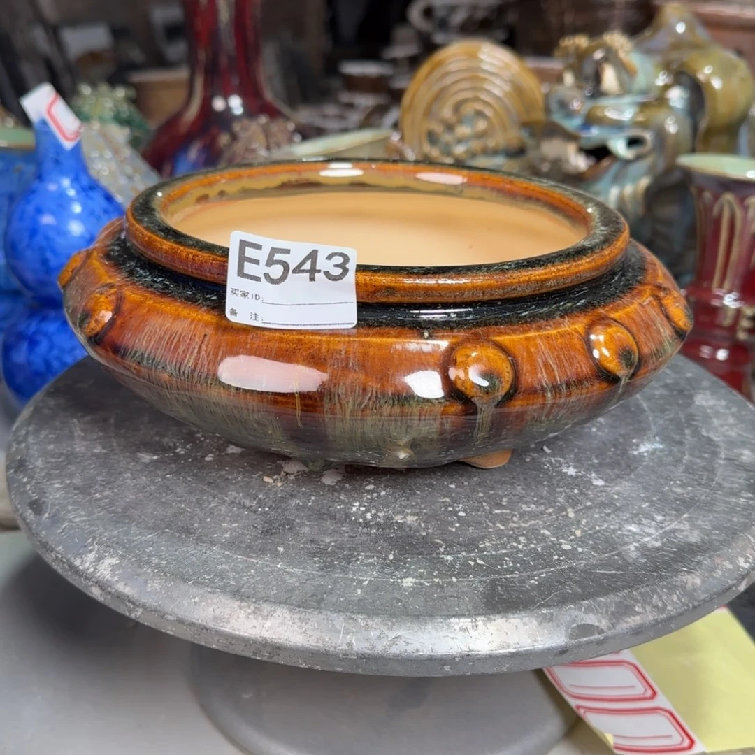 无***道紫砂花盆543 。