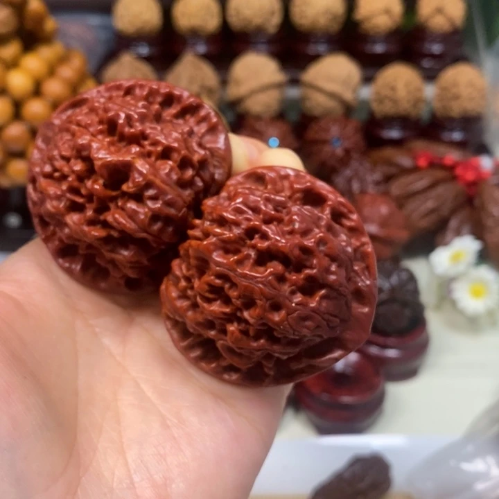 文玩核桃吊坠官帽