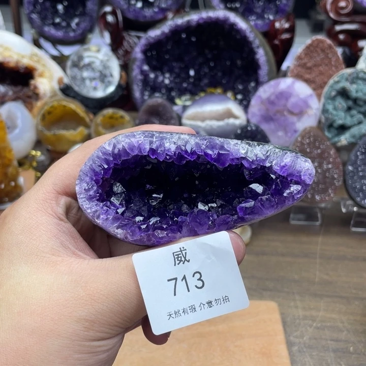 未镶嵌水晶珠宝半成品