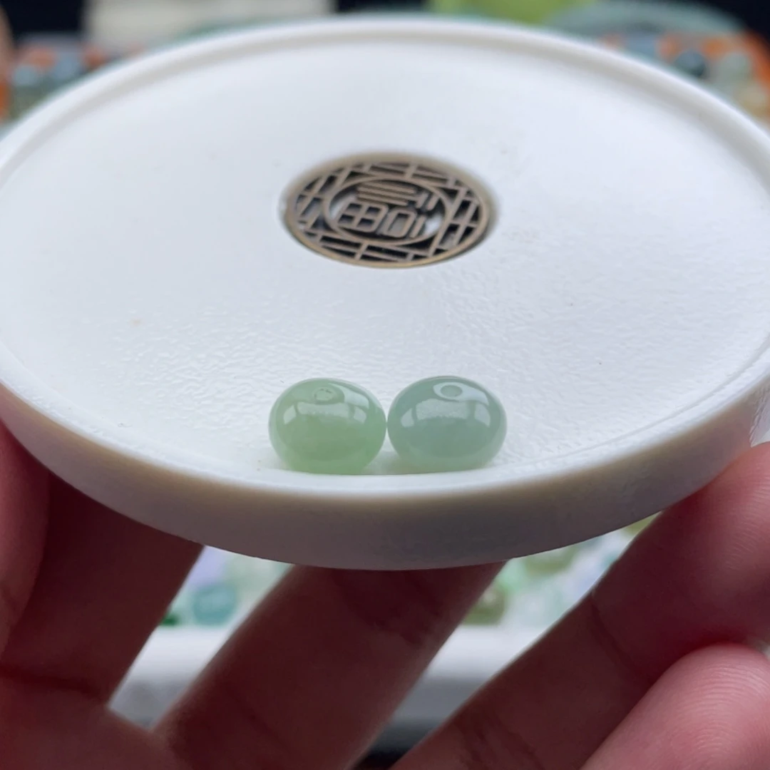 翡翠散珠天然缅甸翡翠a货一对8+