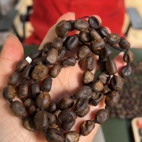 沉香手串白棋虫漏沉水30克卡0.9多样性发1串