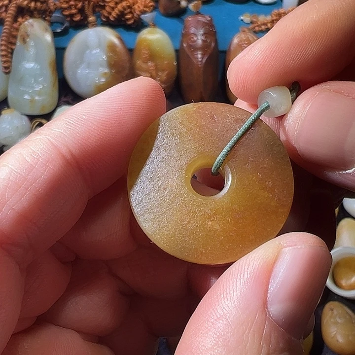 和田玉未镶嵌吊坠(不含链)