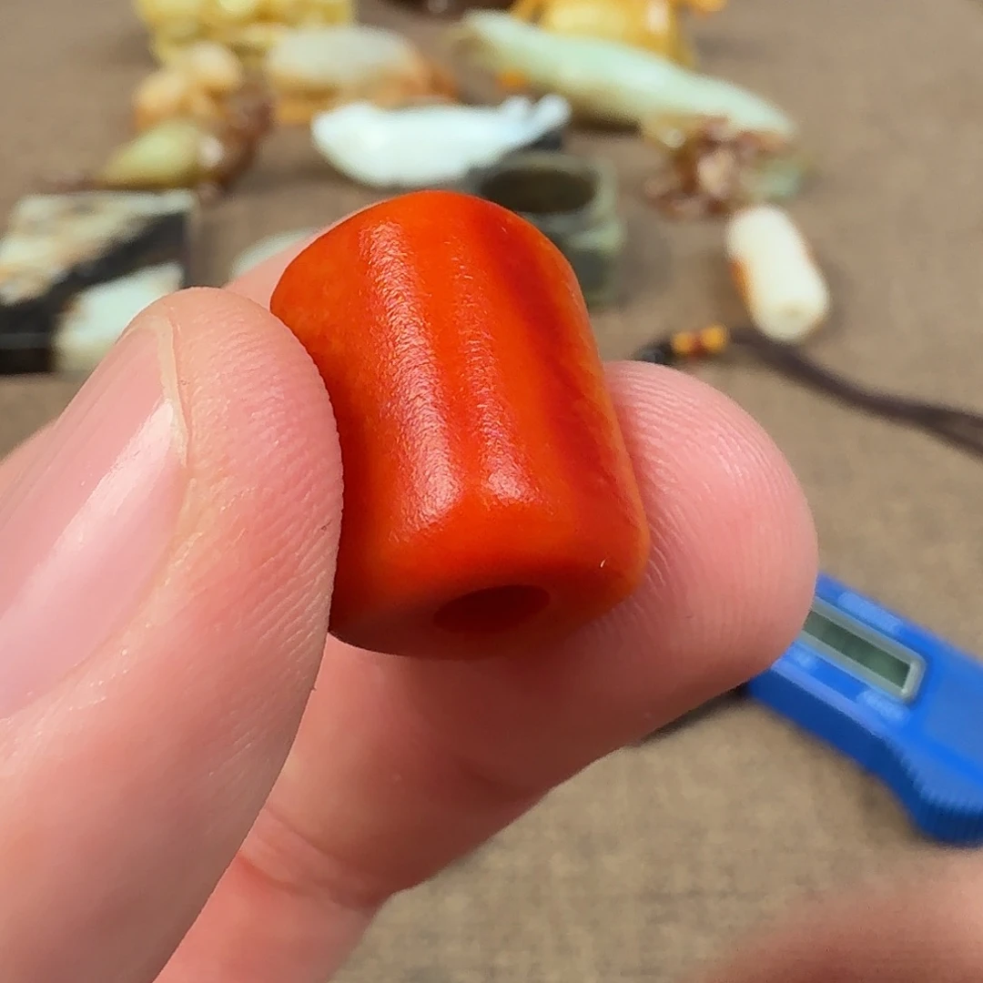 和田玉（糖玉）未镶嵌珠宝奇石