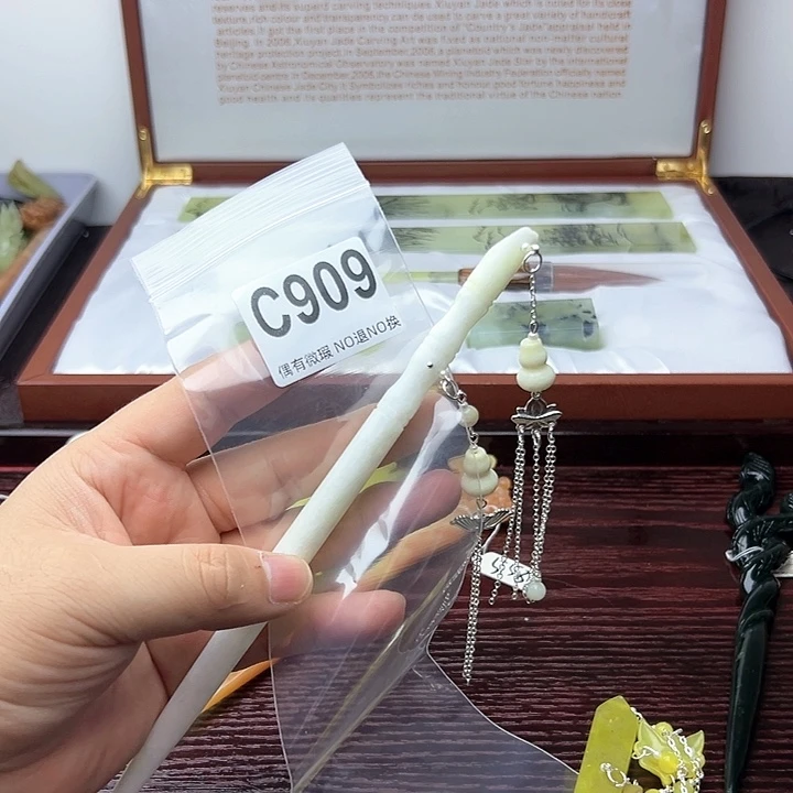 蛇纹石玉发饰合金地***阳