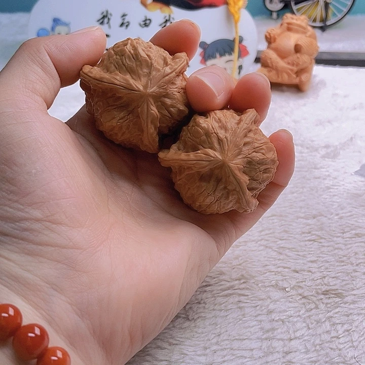 把件文玩核桃天*三棱
