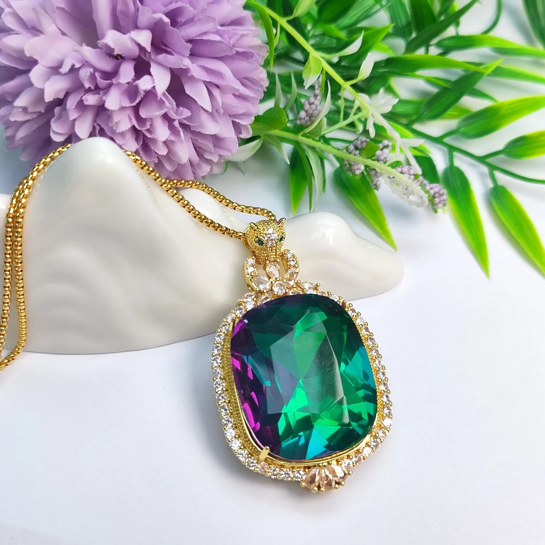 T146-@七彩极光星辰高端奢饰甄选吊坠多样性发一件