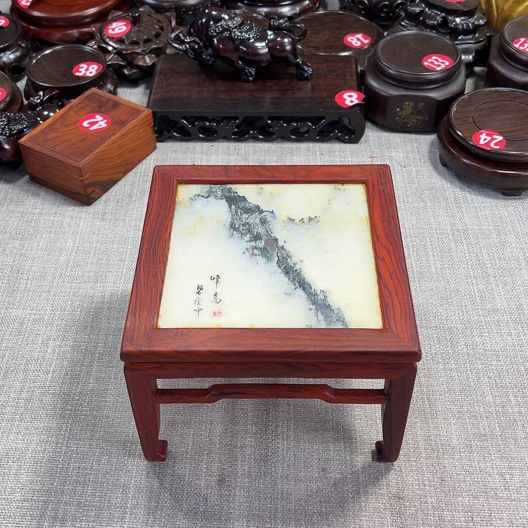 红木底座精雕工艺品