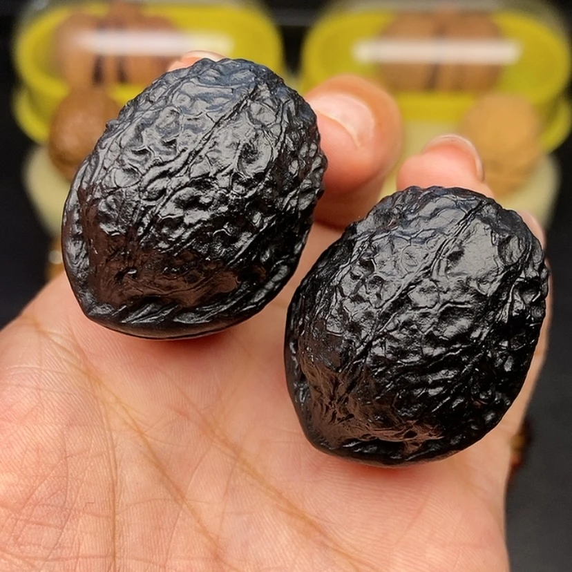 【闪购商品】文玩核桃把件37尺地闷蟒纹龙蛋