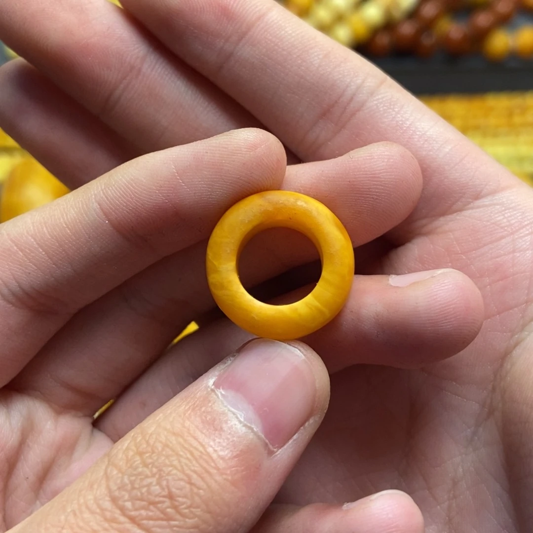 琥珀珠宝奇石未镶嵌辉*哥