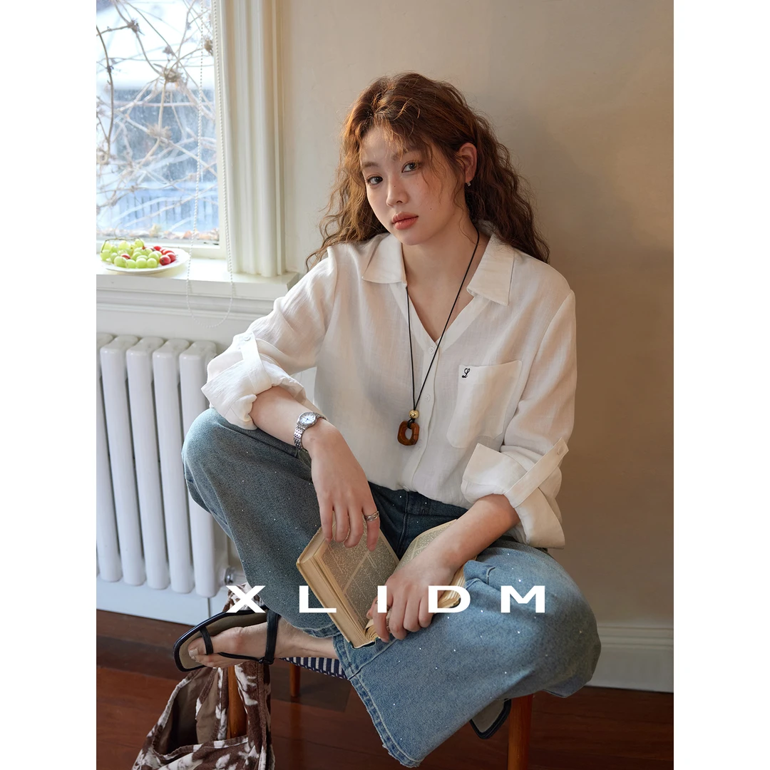 小俪大码女装 两穿轻薄撞色刺绣V字翻领直筒正肩衬衫DA4T03119