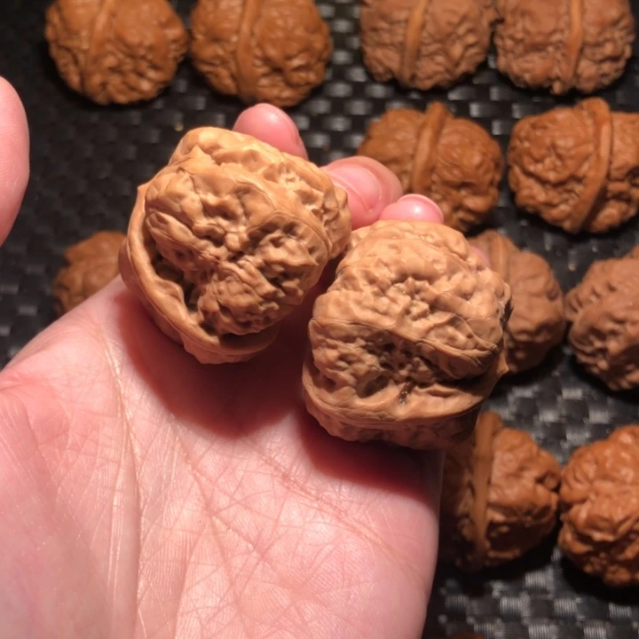 威***生把件文玩核桃蛤蟆