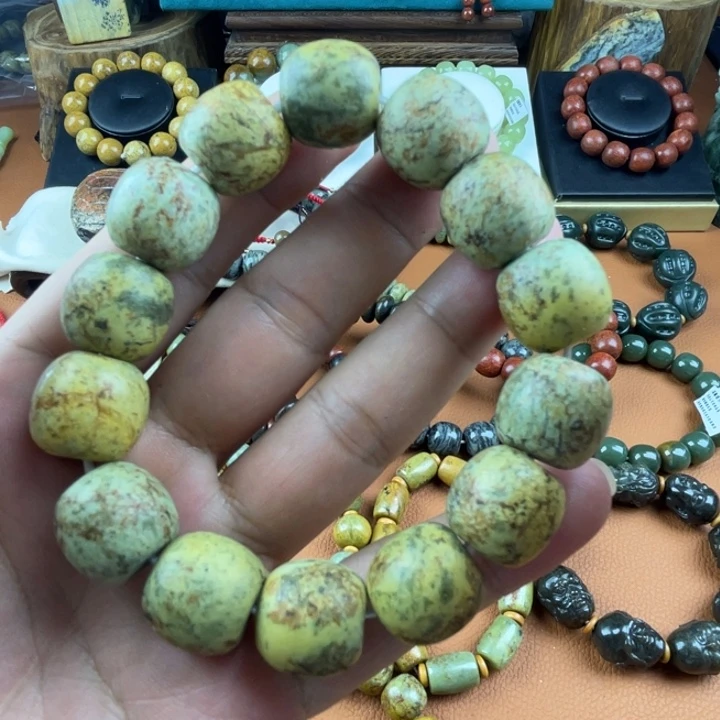 奇***迹岫岩河磨玉(透闪石质玉)未镶嵌珠宝奇石