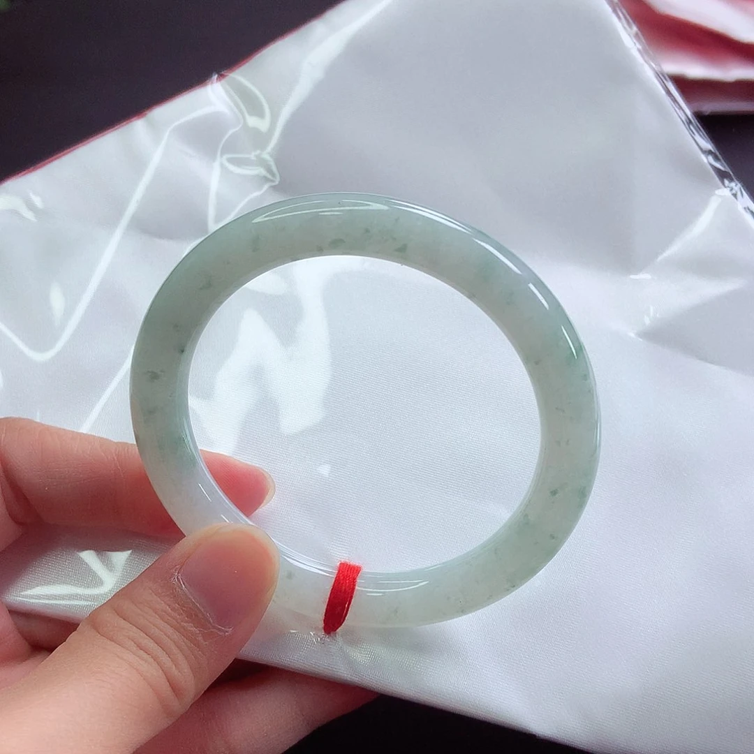 翡翠手镯未镶嵌54圆条