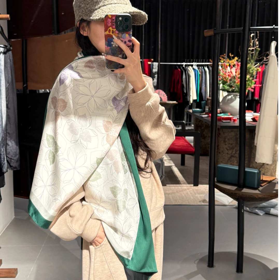 三角梅印花拼接大丝巾 YQZDF50256