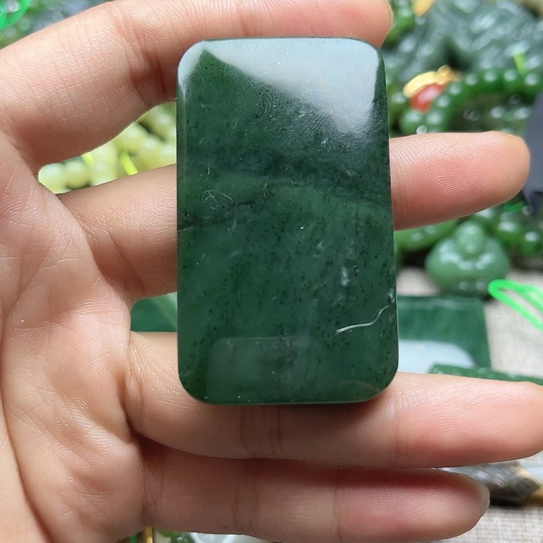 和田玉（碧玉）未镶嵌颈饰