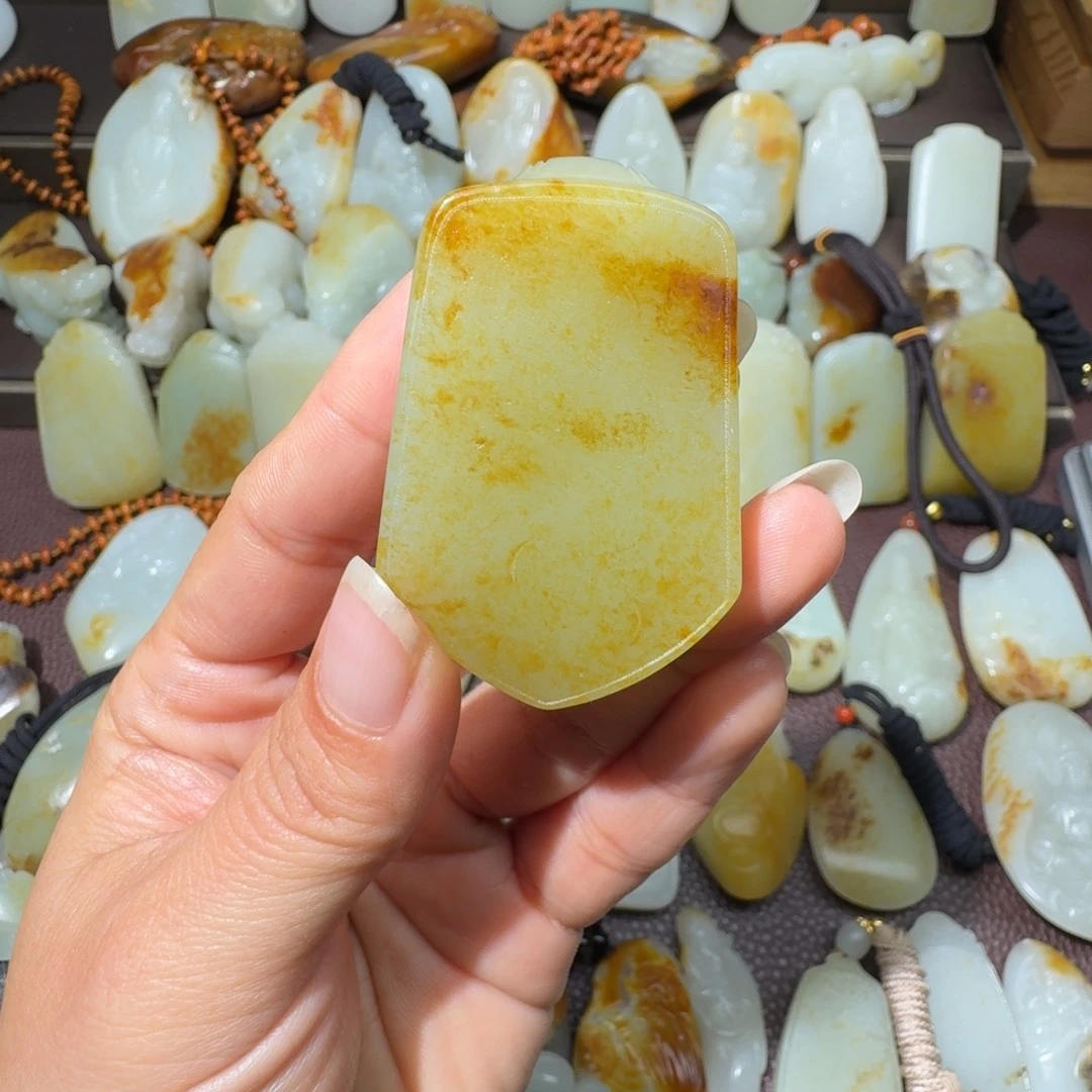 和田玉未镶嵌吊坠(不含链)