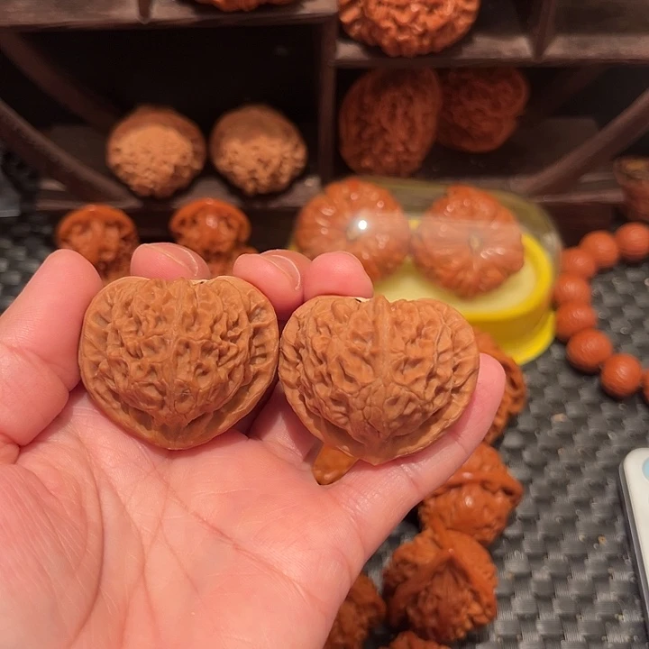 王***各把件文玩核桃宫灯